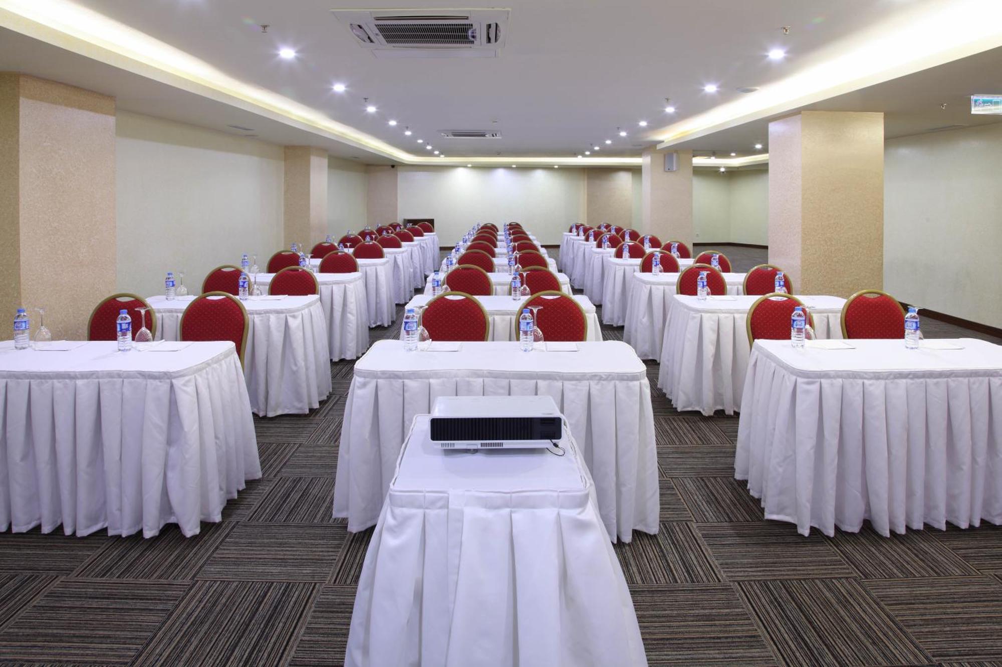 Hotel Senbayrak City Адана Екстер'єр фото