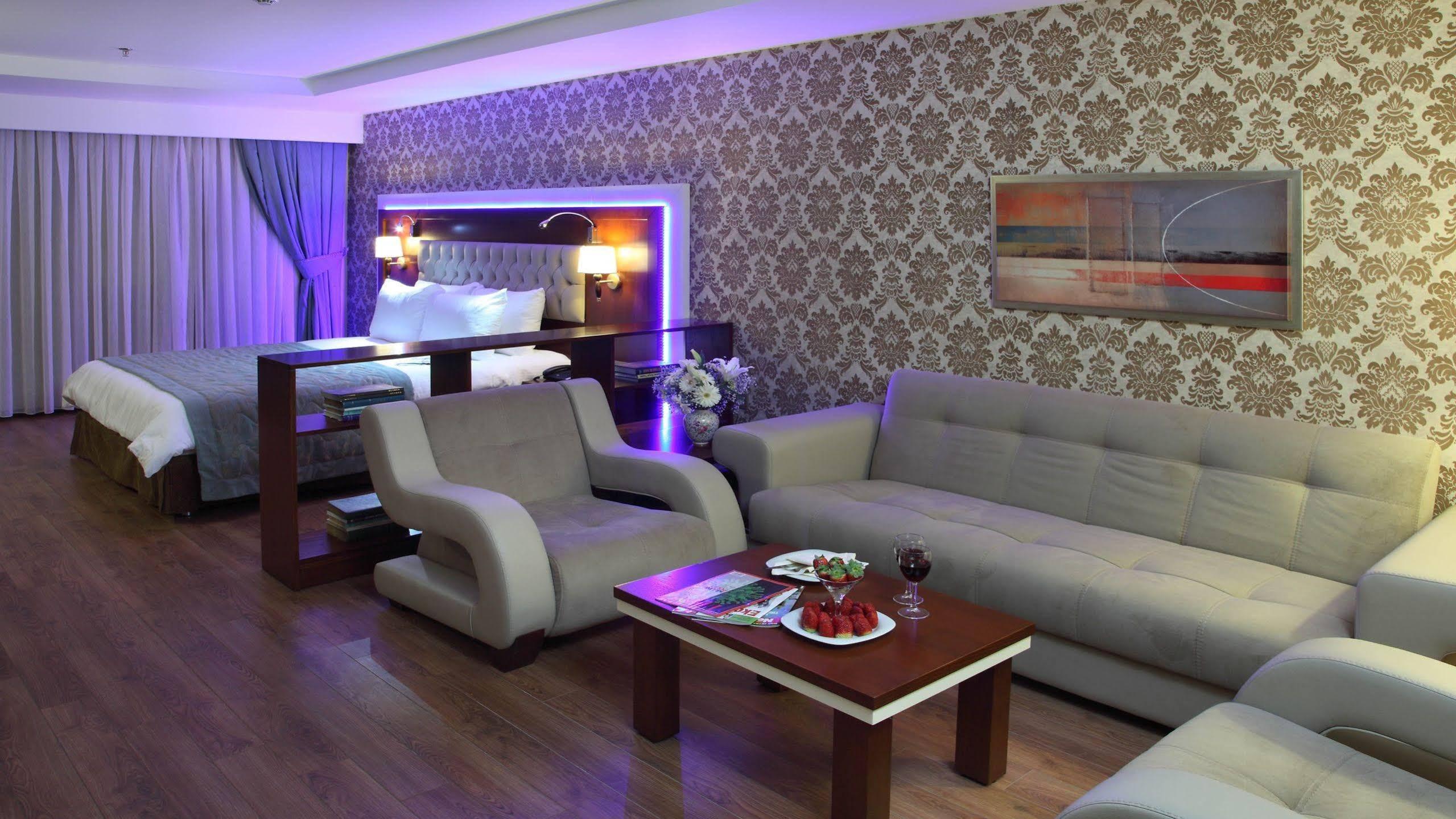 Hotel Senbayrak City Адана Екстер'єр фото
