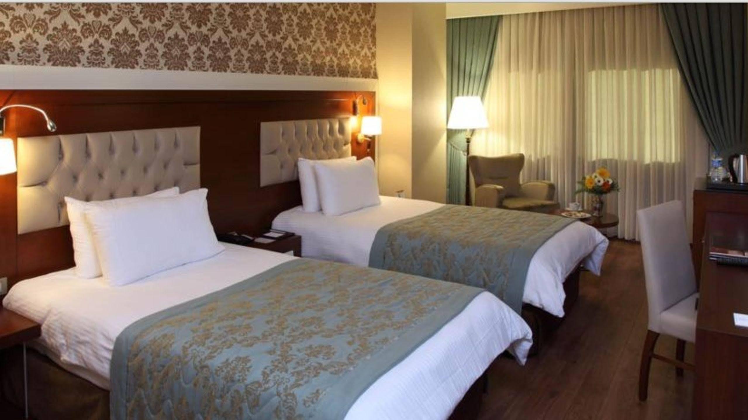 Hotel Senbayrak City Адана Екстер'єр фото